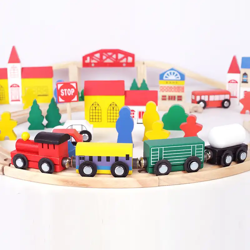 Circuit de Train Électrique en Bois avec Rails et Accessoires – Electric Train Tracks – Image 4